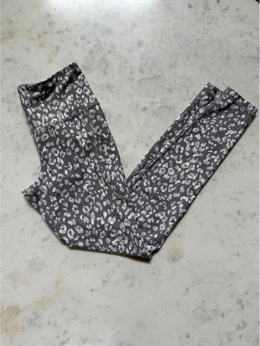 Old Navy Active High Rise "Go Dry" Leggings - XS
